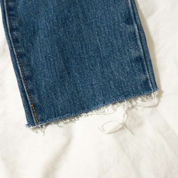 Levi’s wedgie icon jean (Coyote Desert Wash) - Picture 3 of 7